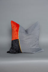 The Madame Classic Pillow